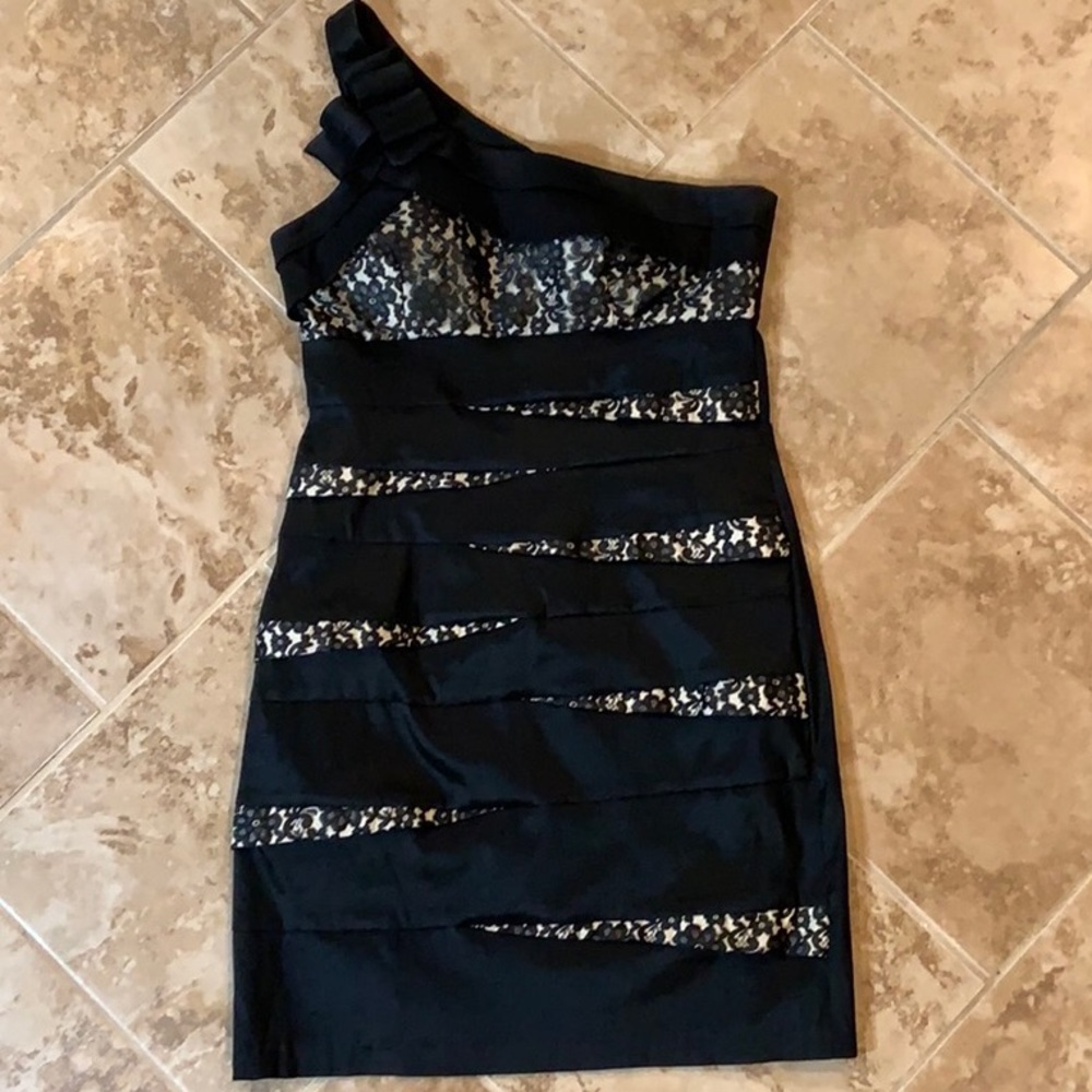 Black One Shoulder Formal Dress